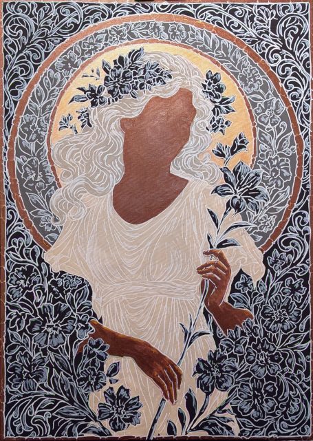 Frau mit gekräuseltem Haar umgeben von Blättern und Blumen, in sanften Farben dargestellt.